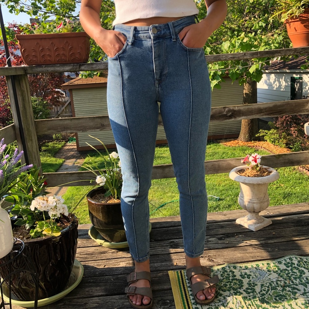 BDG jeans!!